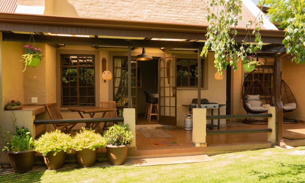 Camdeboo Place Dullstroom Extérieur photo