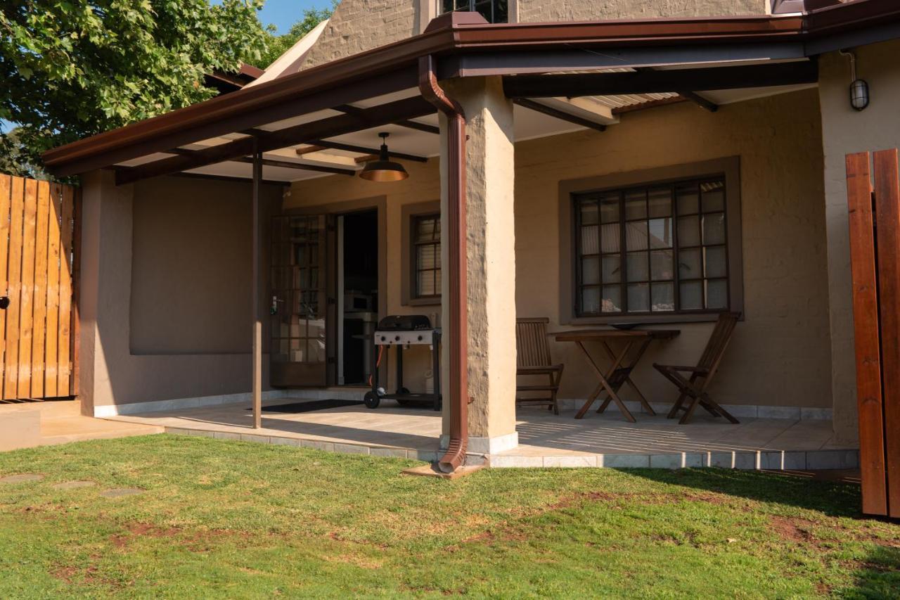 Camdeboo Place Dullstroom Extérieur photo