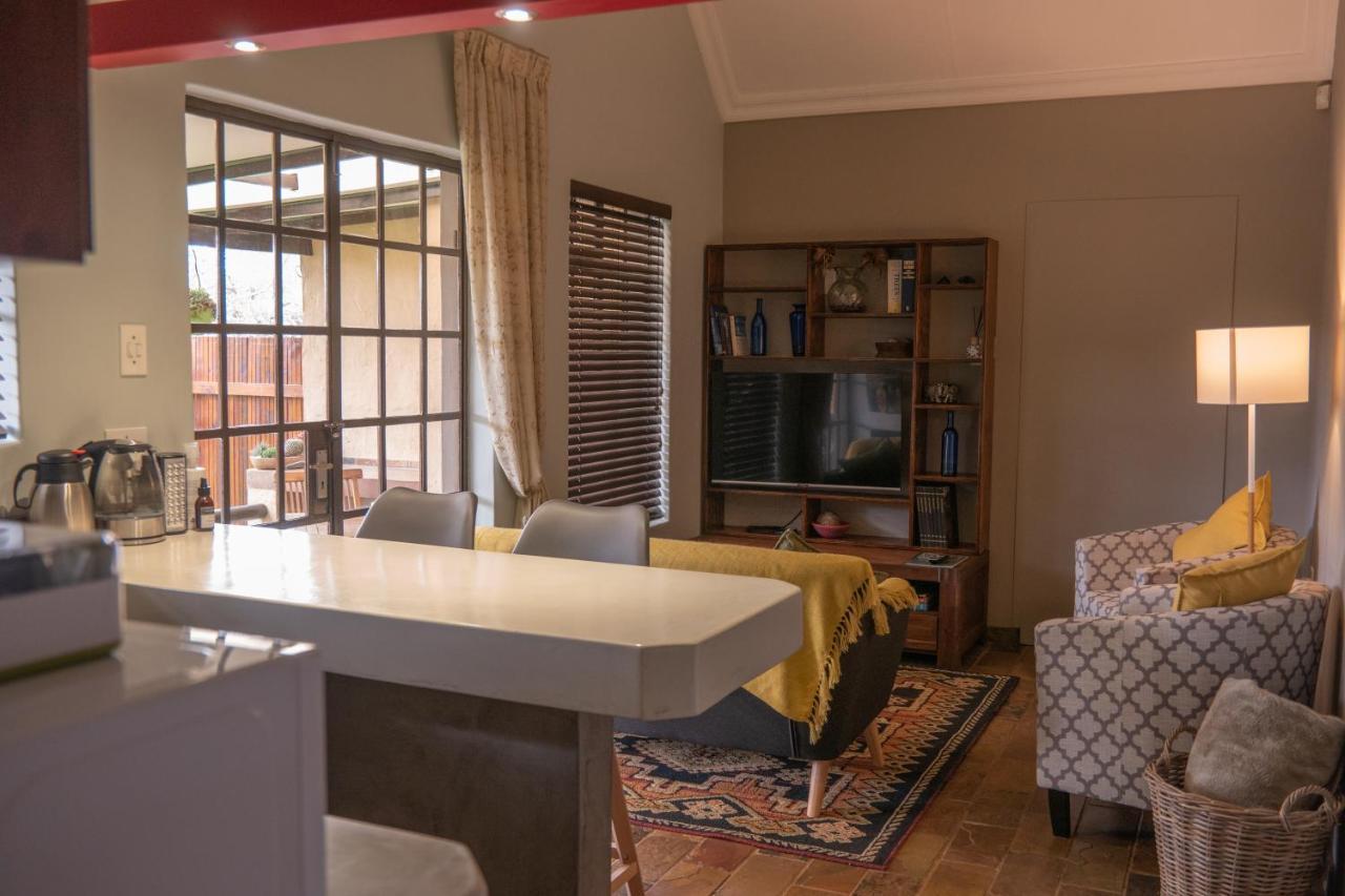 Camdeboo Place Dullstroom Extérieur photo