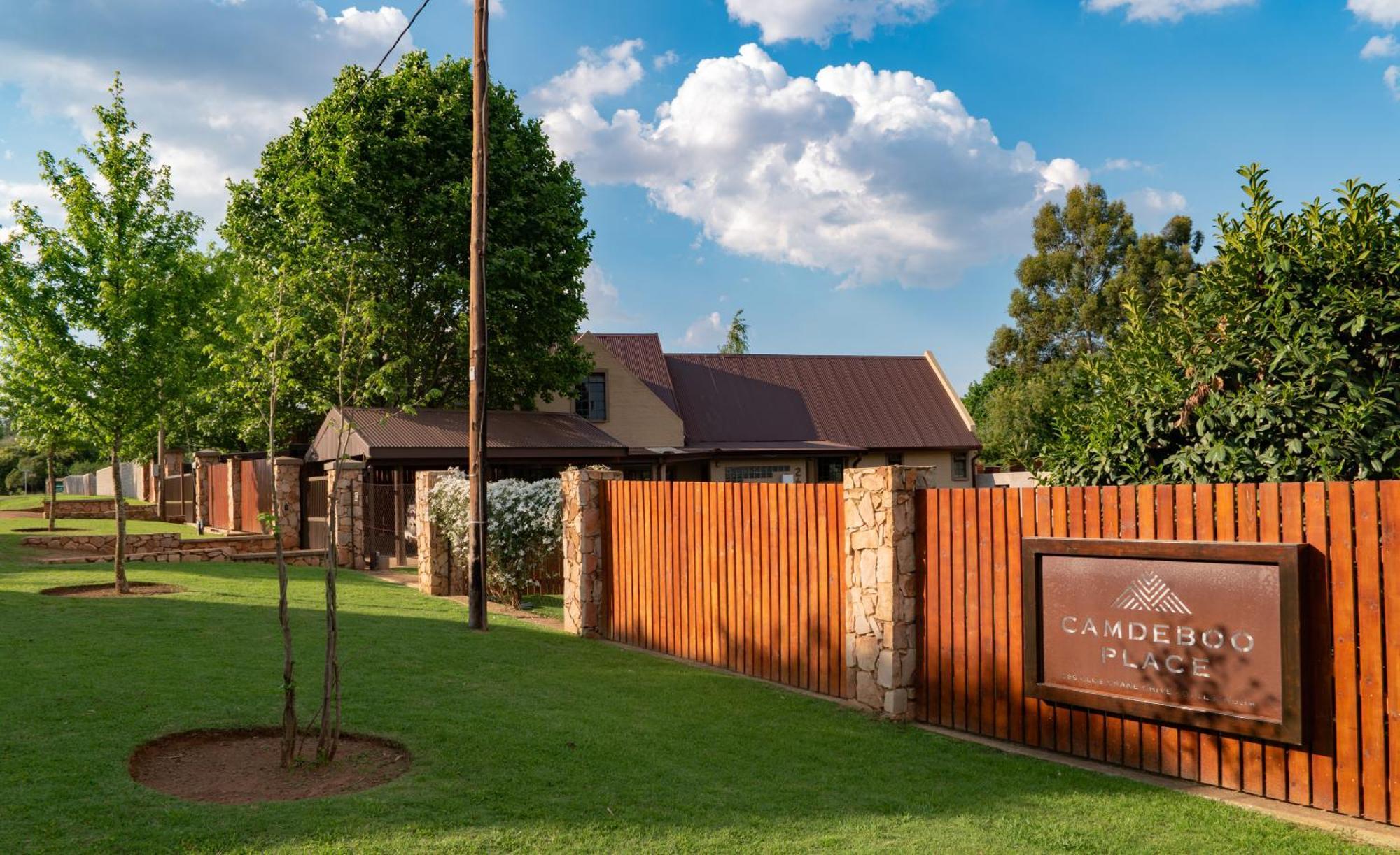 Camdeboo Place Dullstroom Extérieur photo